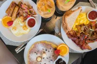Jupiter Beach Resort & Spa - breakfast