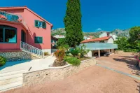 Hedera Estate Villa Hedera XIX Hotels in Brašina