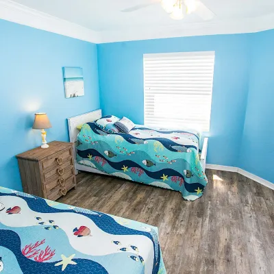 Coastal Oasis Classic Condo With Garden View