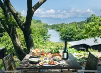 Tobe Auberge Resort Hotels in Tōon