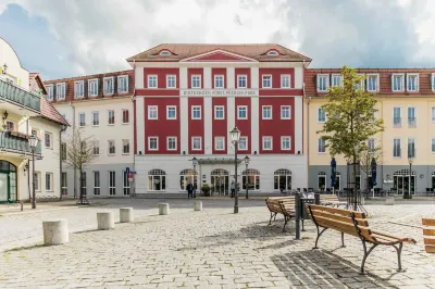 Kulturhotel Fürst Pückler Park Отели в г. Бад-Мускау
