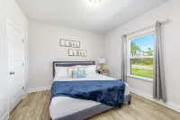 Sunset Shores Modern Oasis by the Sea - Balcony