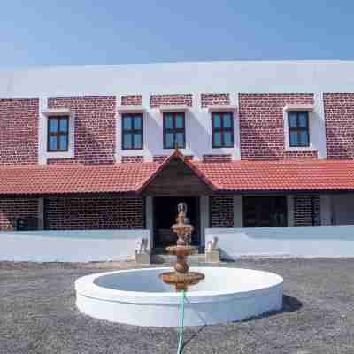The Tiger Claws Tadoba Hotel Exterior