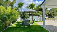 Khaolak Home - Large 16 Meters Lap Swimming Pool with 500Mbps Private Wifi