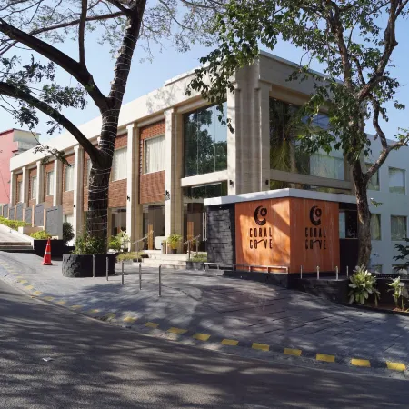 Sea Shell Coral Cove Отели рядом с достопримечательностью «Корбинс Коув»