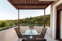 Villa Armonia - Beachfront Majestic Retreat