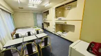 Men's Only Capsule Hotel Asahi Plaza Shinsaibashi - Capsule Hotels