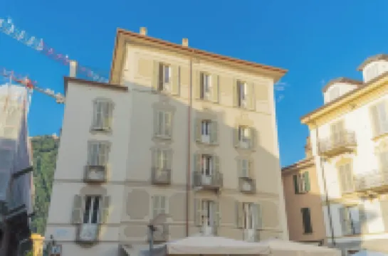 Linda Apartments by Rent All Como