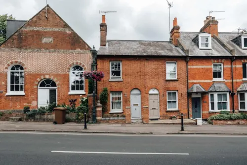 The Emerald - Central Henley 2 Bedroom House - from 145 Per Night Hotels in Bix and Assendon