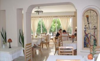 Hotel Residence Romane