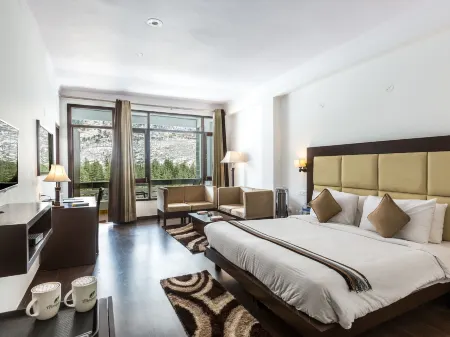 The Tranquil Inn Отели рядом с достопримечательностью «Igloo stay sethan»