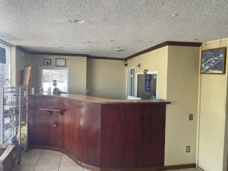 Holiday Motel - Whiteville