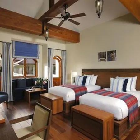 Sanctum Inle Resort Отели рядом с достопримечательностью «Монастырь Шве-Ян-Пяй»