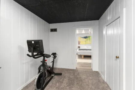 Mint House at Japanese Gardens Отели рядом с достопримечательностью «Университет Су-Фолс»