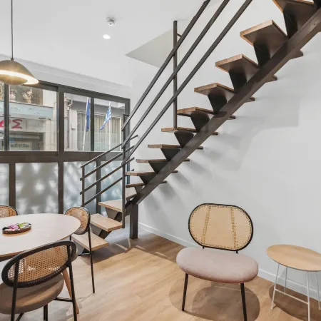 Limehome Piraeus Olive