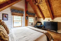 Modern, Cozy, Idyllic Log Cabin Secluded on 6 Serene Acres