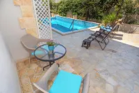 Apartments Fortunella Hotels in Petrovac