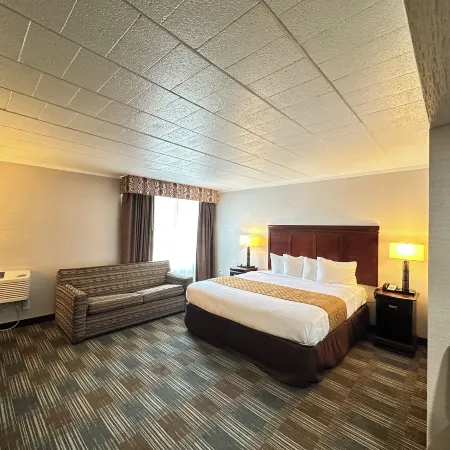 Finger Lakes Inn & Suites