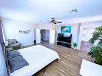 Calming 5 Bed, 3 Bath, in Good Location