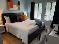 Cozy 2-bedroom condo, steps from the beach on lovely Hilton Head Island
