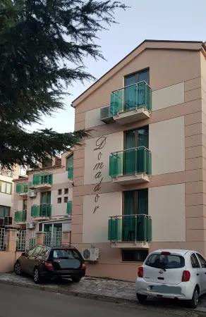 Domador Rooms & Apartments