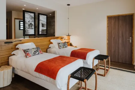 Sarana Hôtel & Spa Отели рядом с достопримечательностью «Питон-де-Неж»