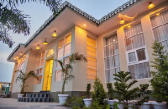 ฟรี เบิร์ดส์ บูทีค สเตย์ อาเมอร์