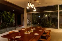 Villa Sultan Hotels in Krong Kampot