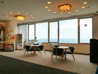 Wisterian Life Club Atami Hotel berhampiran Pantai Sun