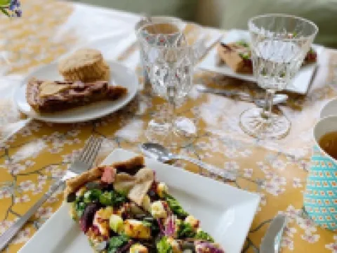 "Chez Marinette" in Morgat House & Garden, Walking Distance from the Beach Crozon Peninsula