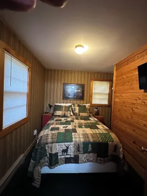 The King's Cottage ~ A Very Quiet Northwoods Retreat/Abuts Bearskin State Trail