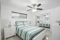 Spacious 5BR/3BA Cape Coral Home - W/Highspeed Wi-Fi