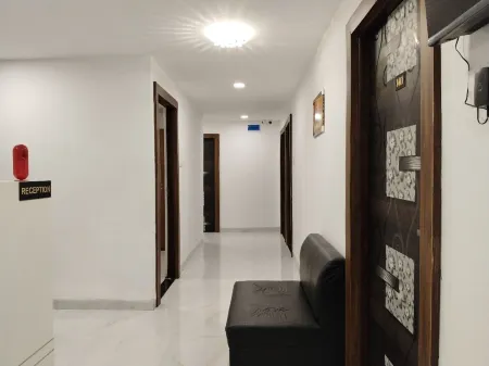 Hotel Shiv Отели рядом с Аэропорт Индор