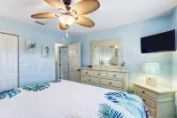 2706 W, 3rd St Home - Hot Tub