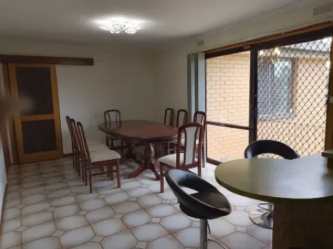 Charming 3-Bedroom Holiday Home Near Werribee Park