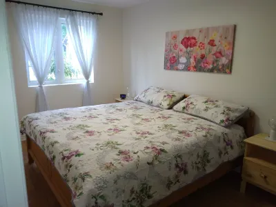 Attractive house perfectly located at crossing river, 10 min to Ottawa!