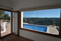 Villa 230m2, 4 modern bathrooms, swimming pool, 80km view, 3 terraces, heating. central Hotels in Iznajar