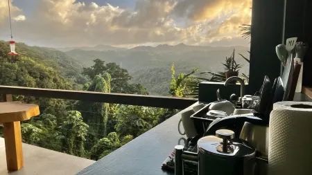 Relaxing Cottage with Panoramic Mountain, Waterfall & Coast Views, Sleeps 4