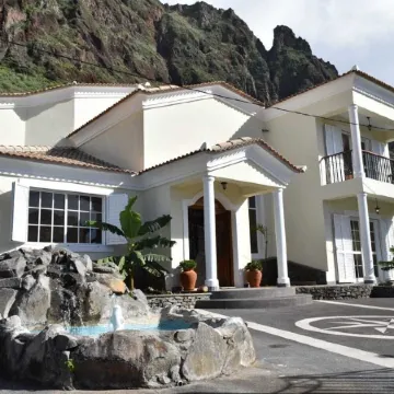 Mansion Almond - Sea, sun and a charming refuge!