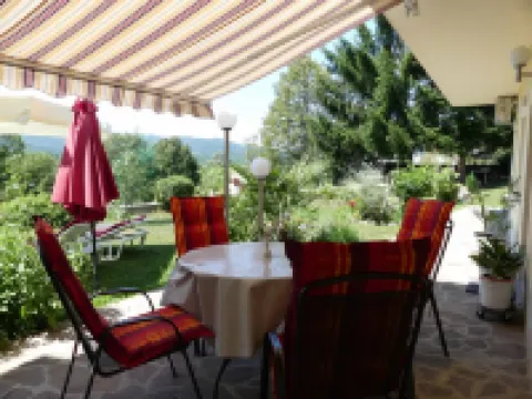 Apartment Mirjana - Mali Brgud - surrounded by greenery, ideal for families