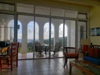 Gorgeous Caribbean 2-Bedroom Condo W/ Spectacular Ocean View
