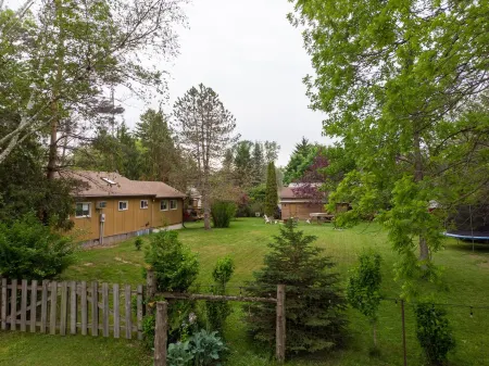 Port Franks 2 Bedroom Cottage With Double Wide Lot