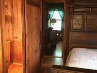 Now Has TV + Linens - Relaxing 4-Bedroom Cottage in Westbrook, CT at West Beach Hotels in Westbrook