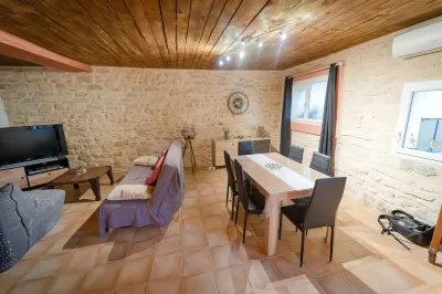 ----- High Gite ------ Hotels near Lou Flambadou