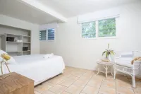 Beautiful private home close to stunning lagoon Hotel a Arorangi