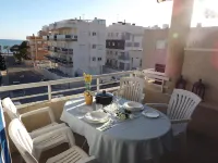 1 bedroom apartment Sea views.  Aire Acond terrace, WIFI, flat TV, renovated Hotels near Pola Park
