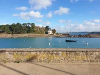 T2 (2-4 pers by the sea, ideal location