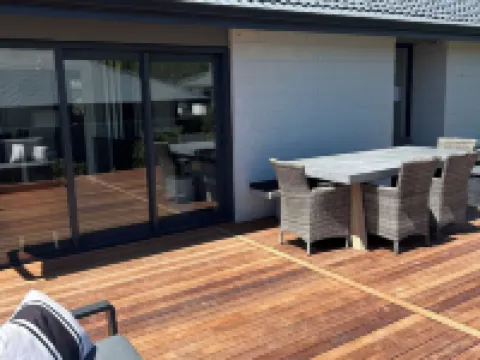 Elevated Mountain Views on Waenga Hotels in Cromwell
