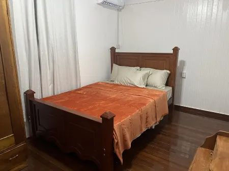 Beautiful home near Cultural Center, National Stadium, Movietown, Gift Land Mall Отели рядом с Аэропорт Огл