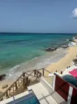 Stunning Beach Front Villa With Infinity Pool - 4 ดาว